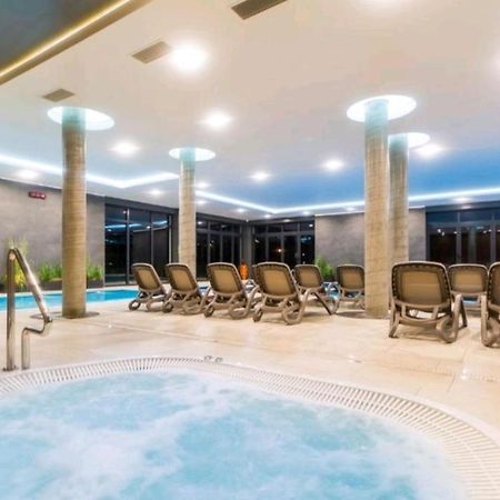 Polanki Park u Marty - Basen Apartment Kolobrzeg Bagian luar foto