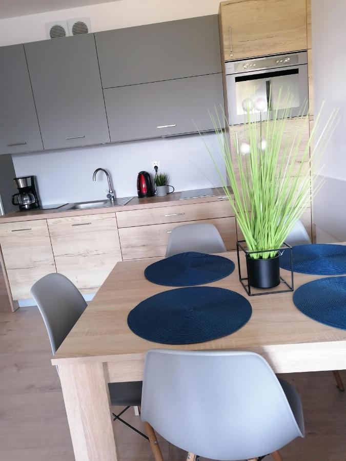 Polanki Park u Marty - Basen Apartment Kolobrzeg Bagian luar foto
